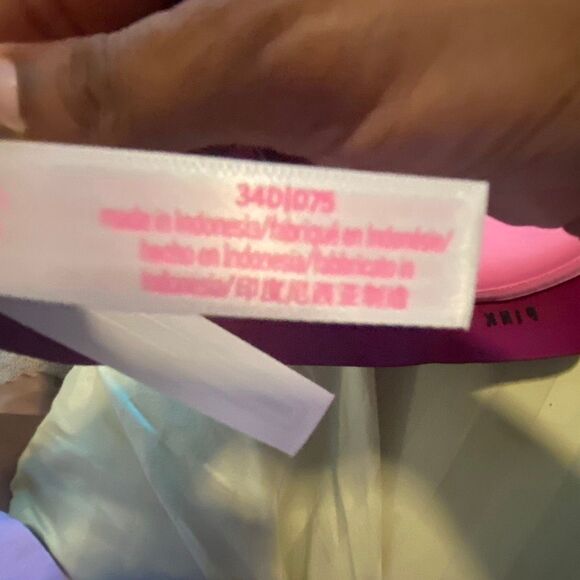 Victoria’s Secret bra wear everywhere wireless push-up size 34D - Picture 9 of 9